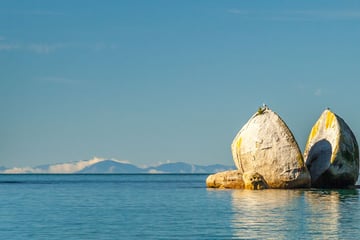 Split Apple Rock, Abel, Tasman