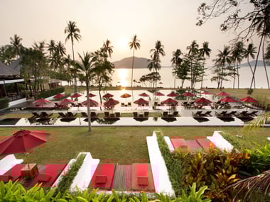 Swimming pool and sun loungers at The Vijitt Resort