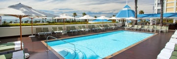 The Bay Hotel, Pool