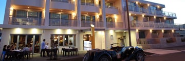 The Crown Hotel, Exterior