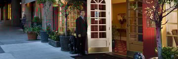 The King George Hotel, Front Door