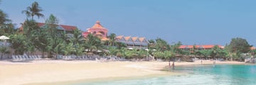 Coco Reef Resort
