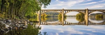 Veterans memorial bridge along Squehanna River, Pennsylvania