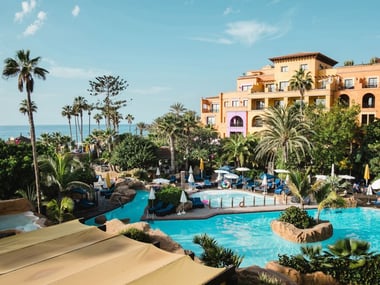 Villa Cortes pool