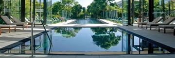 Vineyard Hotel, Pool