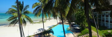 Exterior, Pool and Beach at Voyager Beach Resort