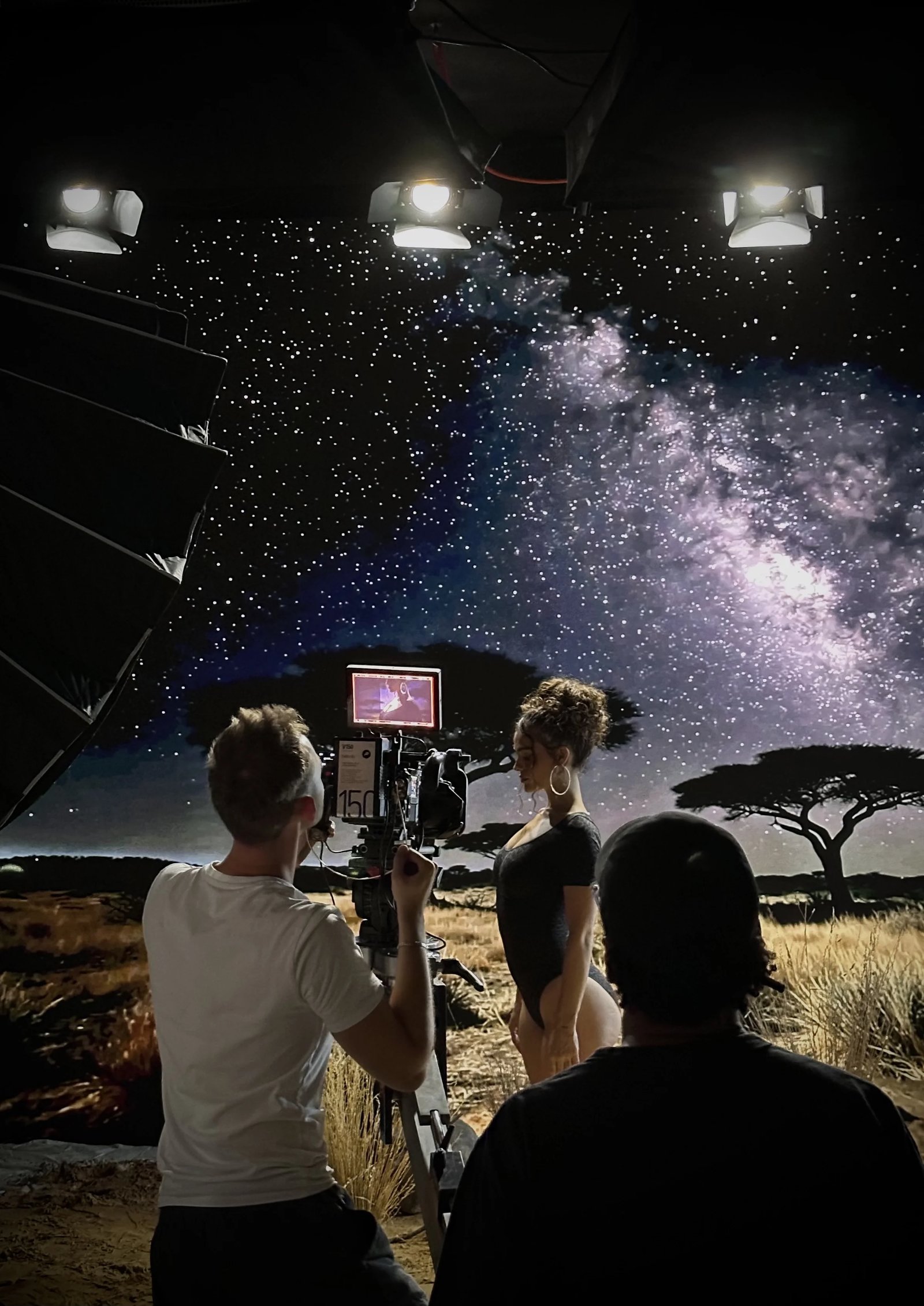 Sternenhimmel-Welt an der LED Wall – Dreh vor der 4K-Wand im Loomroom
