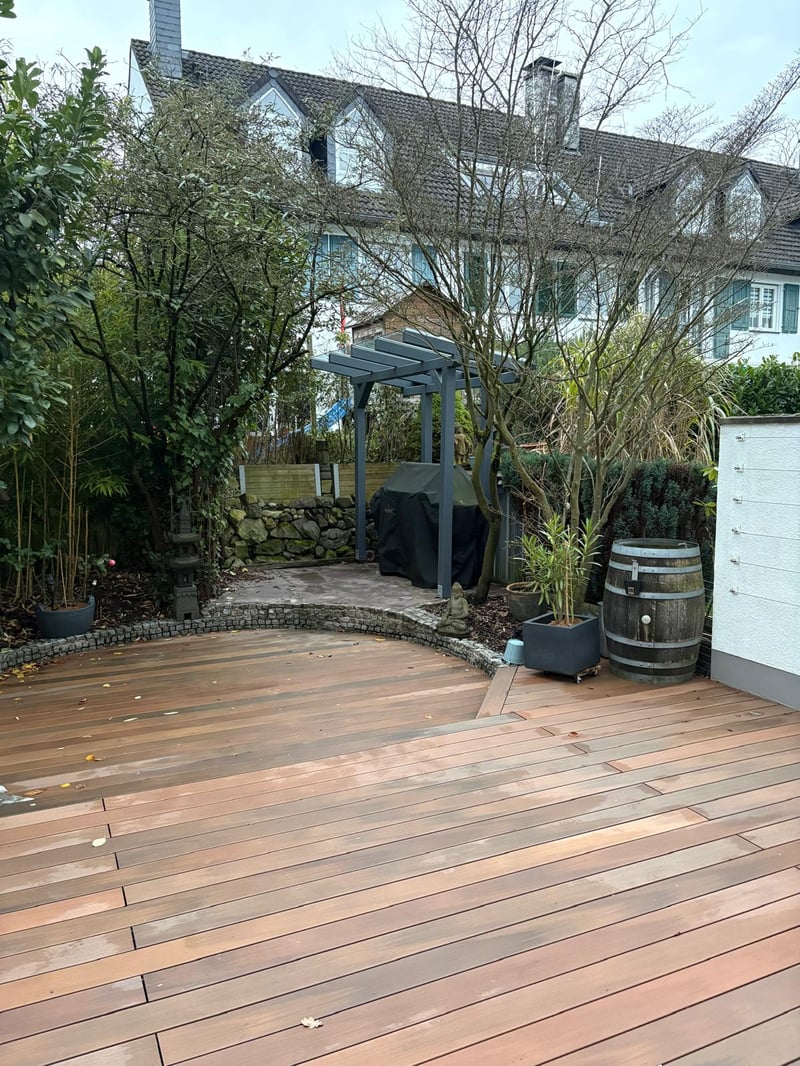 Pergola und Unterstand aus Holz