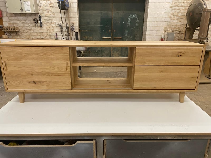 Massives Eichen-Sideboard aus der Werkstatt
