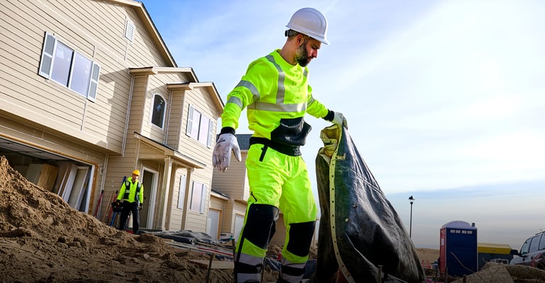Shop workwear for all cold conditions, from winter job sites to refrigerated warehouses and cold storage freezers.