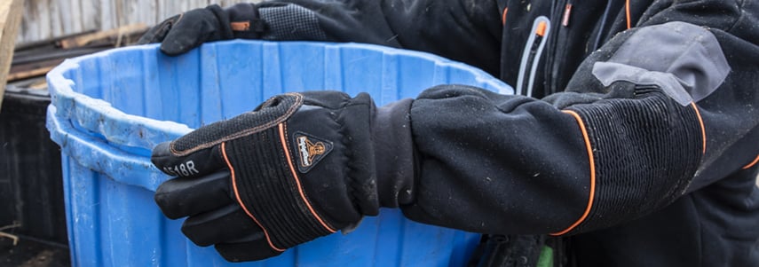 PolarForce Gloves with Performance-Flex panels at the knuckles are perfect for utility workers who need flexibility to grip and climb while working in the cold.