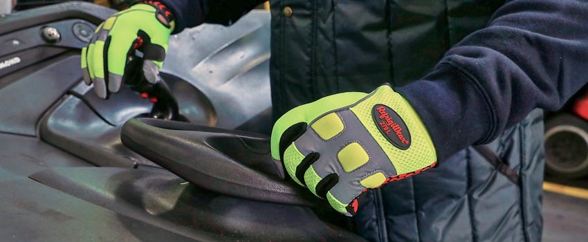 9 MUST-HAVE FEATURES FOR WAREHOUSE WORK GLOVES - RefrigiWear