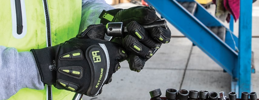 Discover insulated work gloves from RefrigiWear and choose the right gloves for your job and working conditions.
