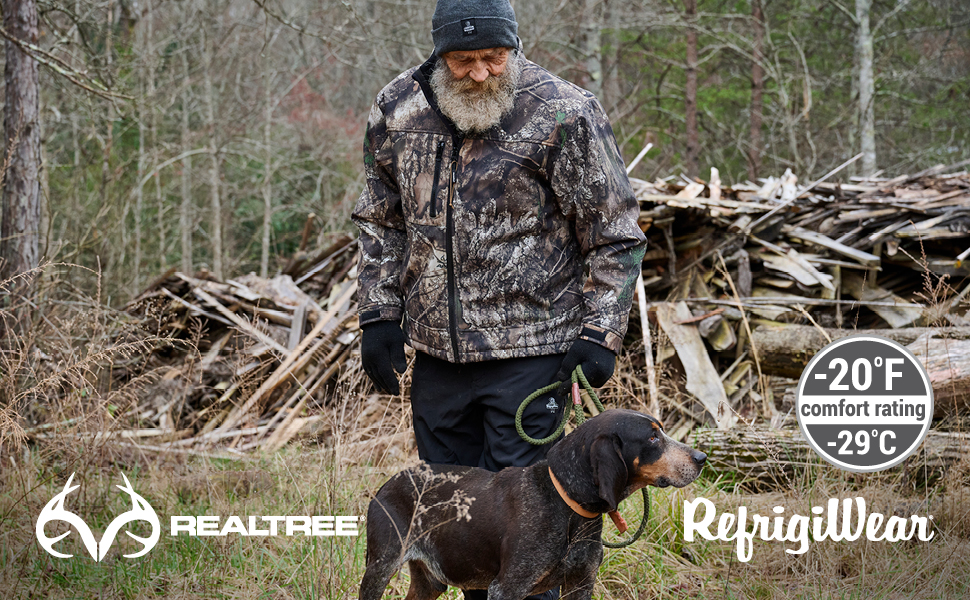 Man wearing the Realtree™ APX Camo Insulated Softshell Jacket