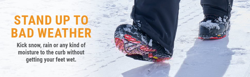 Extra toe protection, electrical hazard compliant to protect against electrical shocks and anti-slip outsoles protect your feet in the Men’s Black Widow™ Boots.