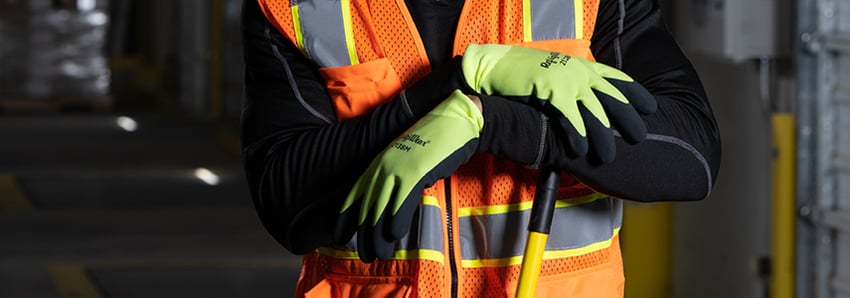 Shop thermal dipped and coated work gloves for business at pro.refrigiwear.com.