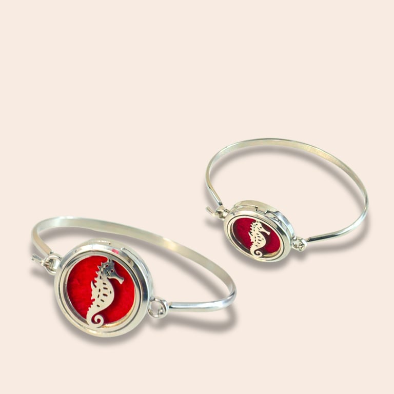 Fotografía de Pulsera para Aromaterapia de Acero Inoxidable