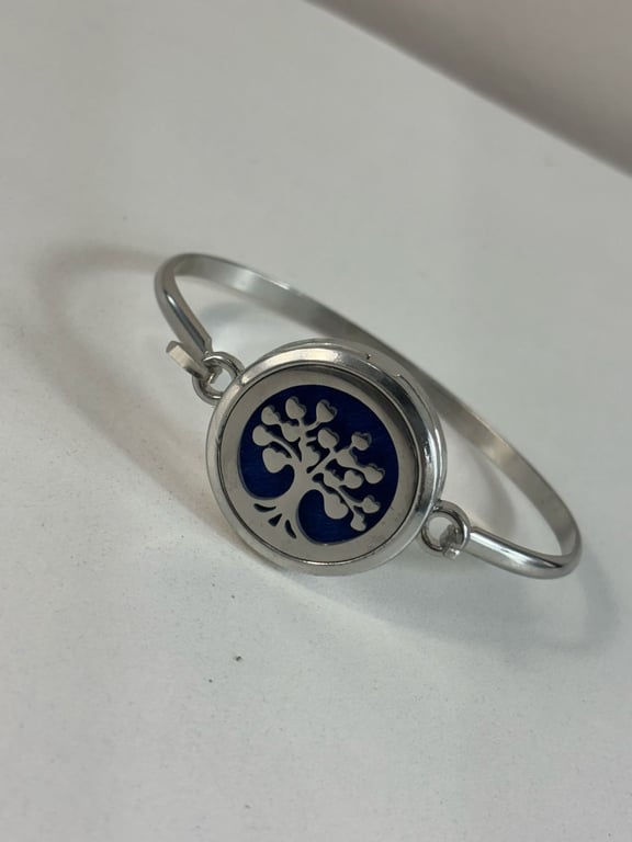 Fotografía de Pulsera para Aromaterapia de Acero Inoxidable