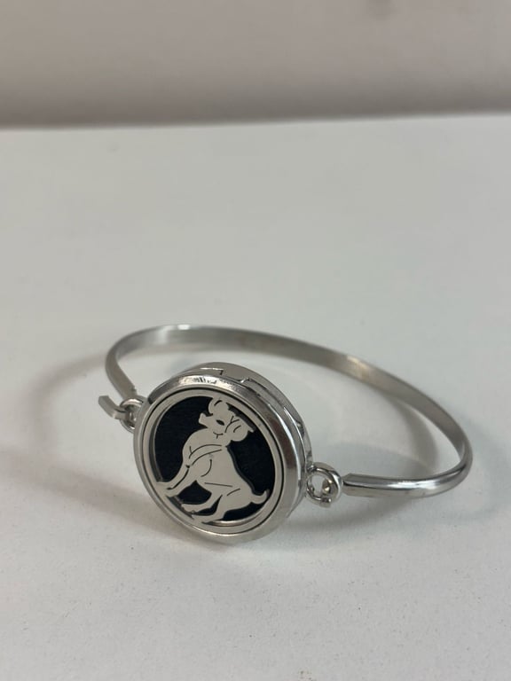 Fotografía de Pulsera para Aromaterapia de Acero Inoxidable