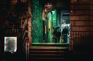 Go Pub Crawling in Dublin