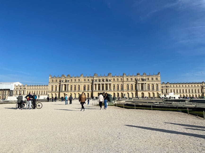 Tour Versailles Palace