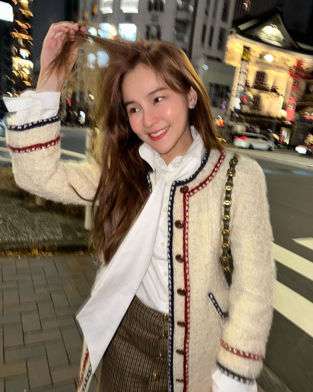 post photo