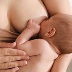 Pediatras alertan sobre baja lactancia materna exclusiva en RD y piden más apoyo para madres trabajadoras