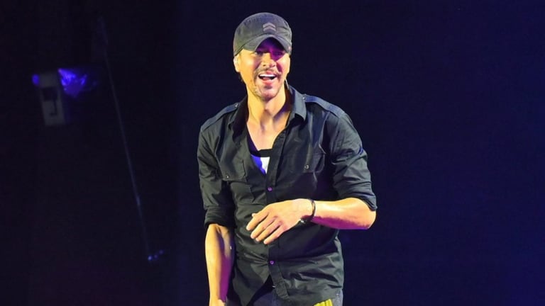 VIDEO: Enrique Iglesias regresa a la India 13 años después