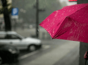 Persisten las lluvias este Viernes Santo en varias provincias por vaguada y viento del noreste