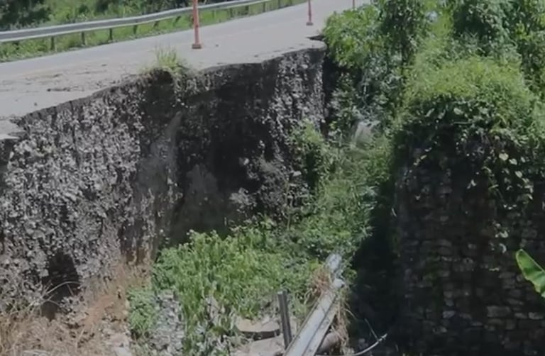 VIDEO: Advierten posible colapso de puente en Azua que afectaría comercio y servicios