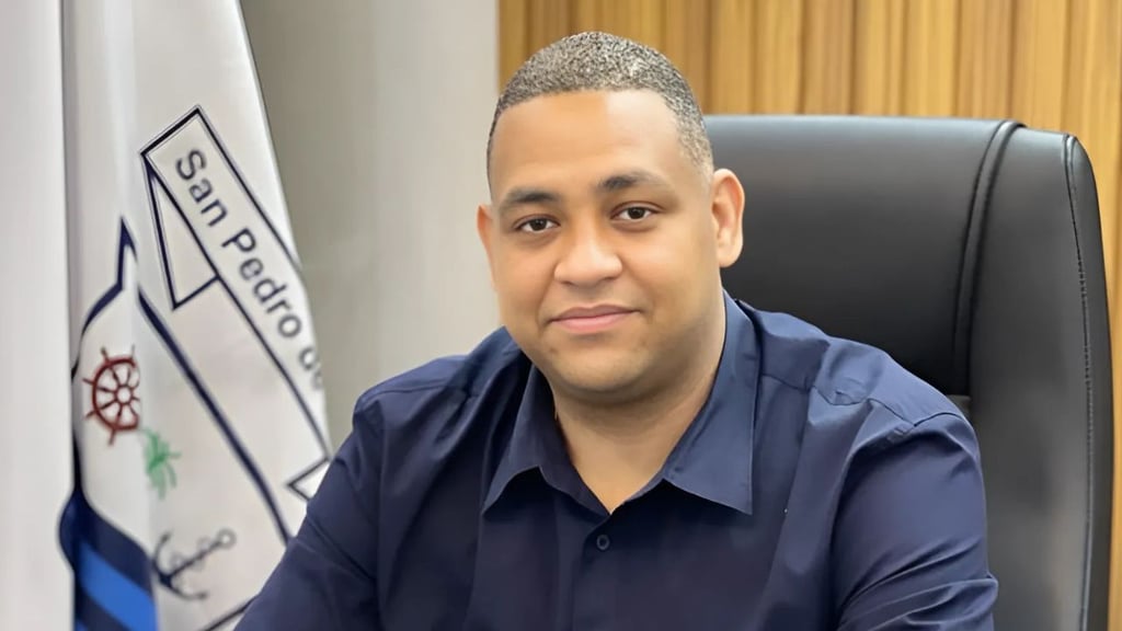 Piden a alcalde de SPM explicar en qué utiliza los recursos del cabildo