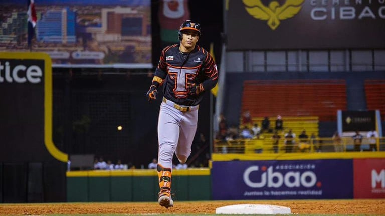 Los Toros mantienen el empate en la cima del Round Robin al derrotar a las Águilas