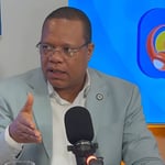Aunque admitió que la entidad no puede controlar a todos los comerciantes individuales, destacó que el gobierno ha priorizado el abastecimiento del producto para mantener los precios estables y evitar la escasez.