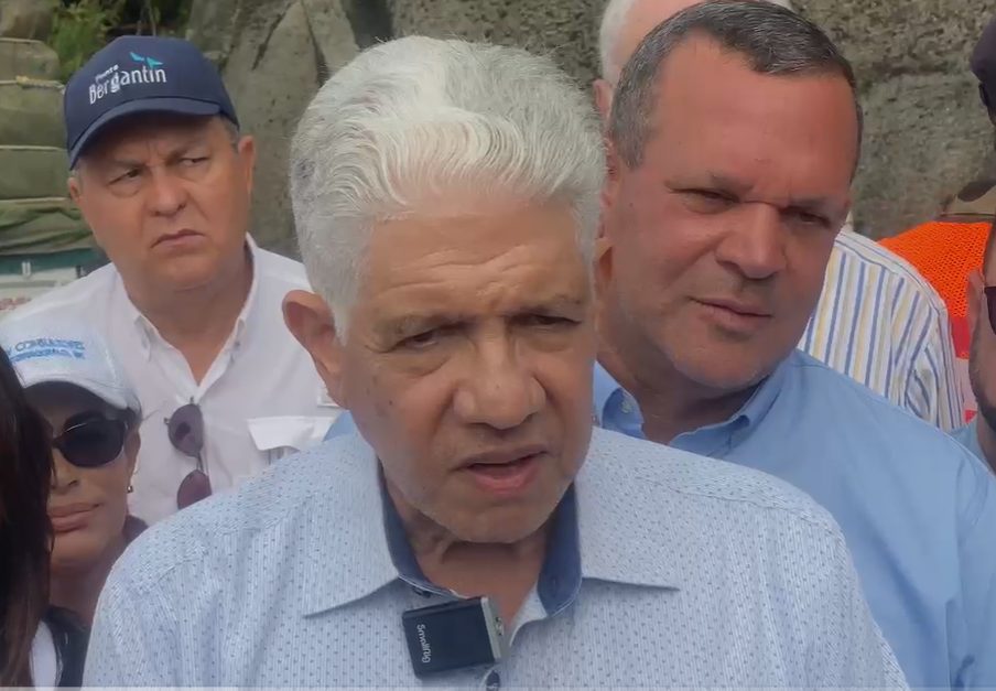 VIDEO: Ministro de MOPC supervisa daños de la carretera Casabito–Constanza