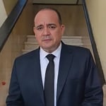Surun Hernández reiteró que la sociedad dominicana exige transparencia y justicia en un caso que calificó como “grave y altamente dañino” para el sistema público de salud. 