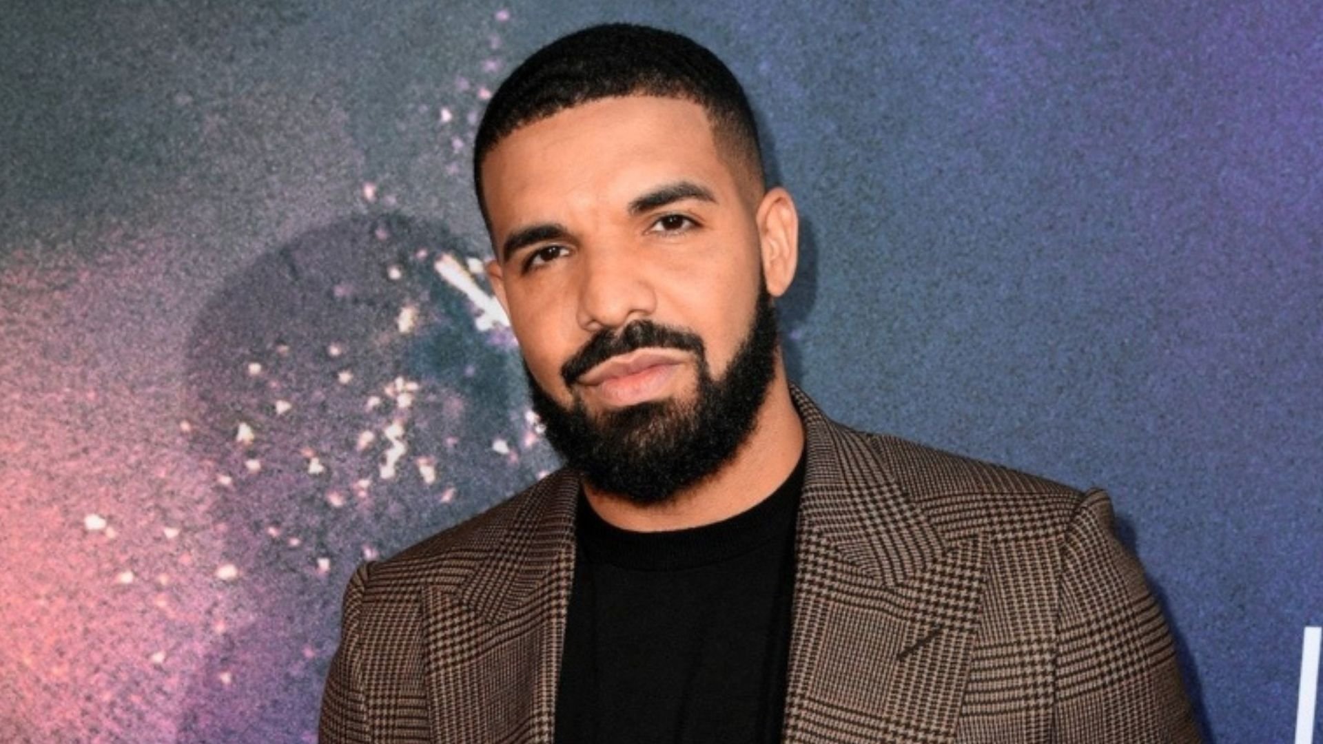 Drake ofrece USD$10 mil tras enterarse de modesto concurso que lo imita ...