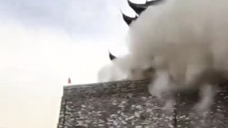 El derrumbe parcial resulta particularmente preocupante ya que la torre acababa de ser sometida a trabajos de reparación que concluyeron hace apenas dos meses.
