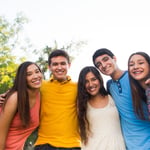 Jóvenes dominicanos tienen poco que celebrar en el Día de la Juventud