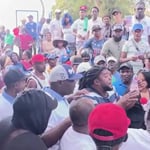 Trabajadores playeros en Boca Chica, protestan por supuesto desalojo masivo