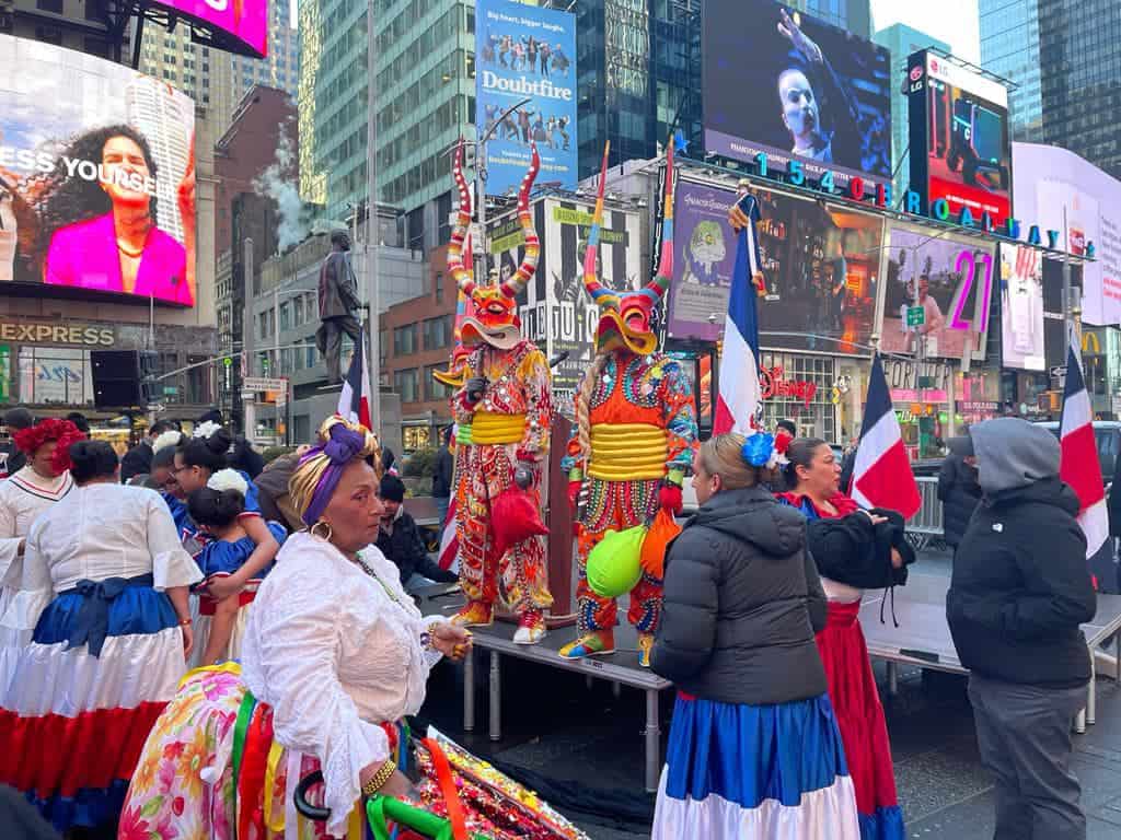 Promueven a RD como destino turístico en el centro de NY a ritmo de  merengue – noticias telemicro