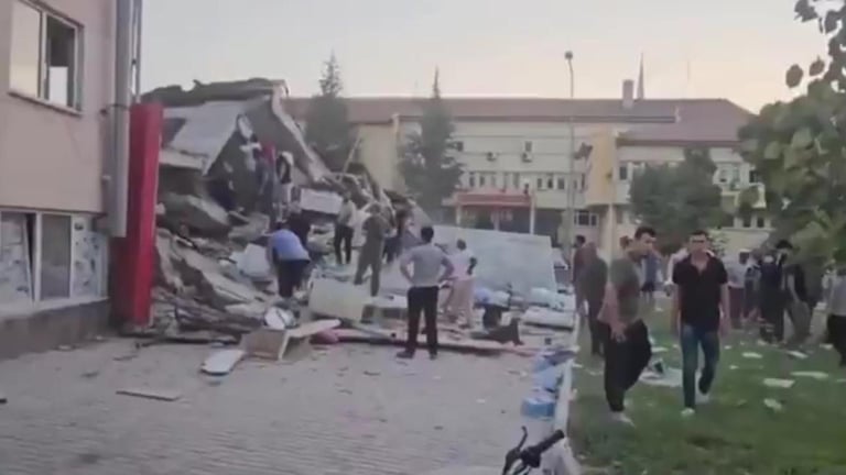 Terremoto de magnitud 6,1 sacude Turquía