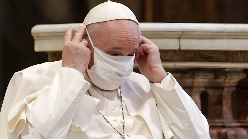 Vaticano informa que el papa padece “infección polimicrobiana” con “cuadro clínico complejo”