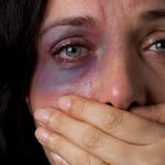 Derechos que no dependen de la profesión que se ejerza, sino que son inherentes a toda persona por el simple hecho de existir.