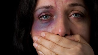 Derechos que no dependen de la profesión que se ejerza, sino que son inherentes a toda persona por el simple hecho de existir.