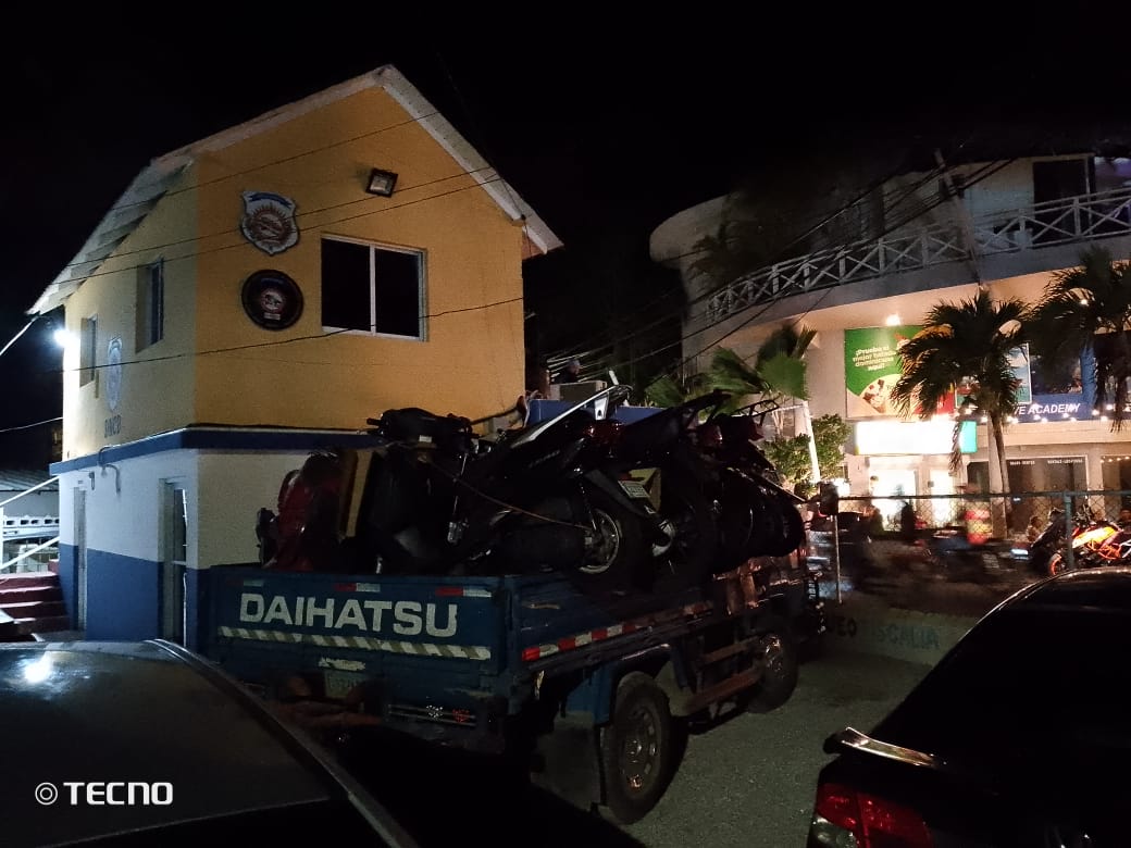 Las investigaciones preliminares apuntan a que estos vehículos serían empleados en un "circuito" ilegal, organizado sin el permiso de las autoridades competentes.