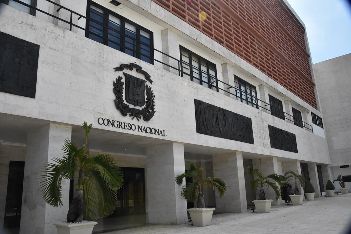 Suspenden sesión en el Congreso Nacional ante tragedia en Jet Set