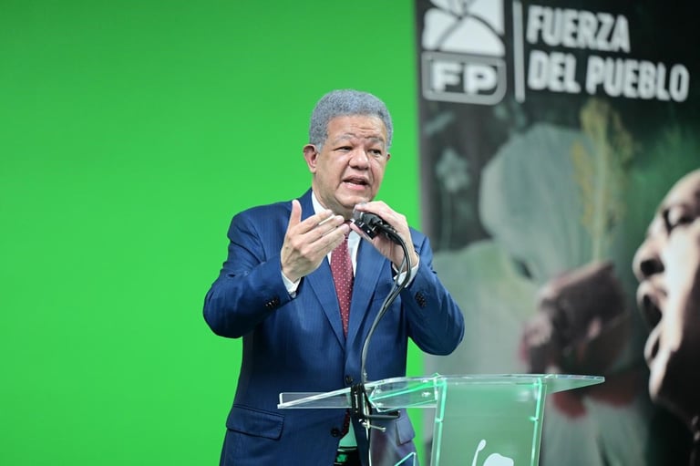 VIDEO:Leonel Fernández acusa al PRM de manipular encuestas mientras la Fuerza del Pueblo crece