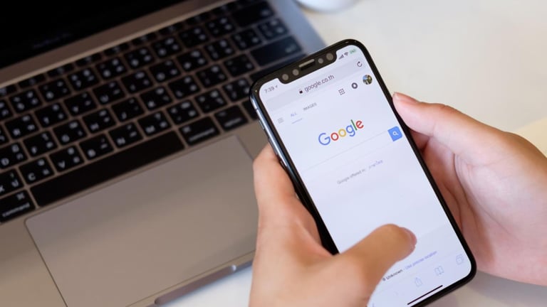 Condenan a Google a pagar 425 millones de dólares por violar privacidad de usuarios