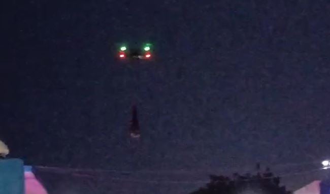 Vuelan drones capaces de llevar en sede de Asistencia Social
