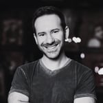 Leo murió en paz tras una larga batalla contra el cáncer", señaló un portavoz de OnlyFans. "Su familia ha pedido privacidad en estos momentos tan difíciles".